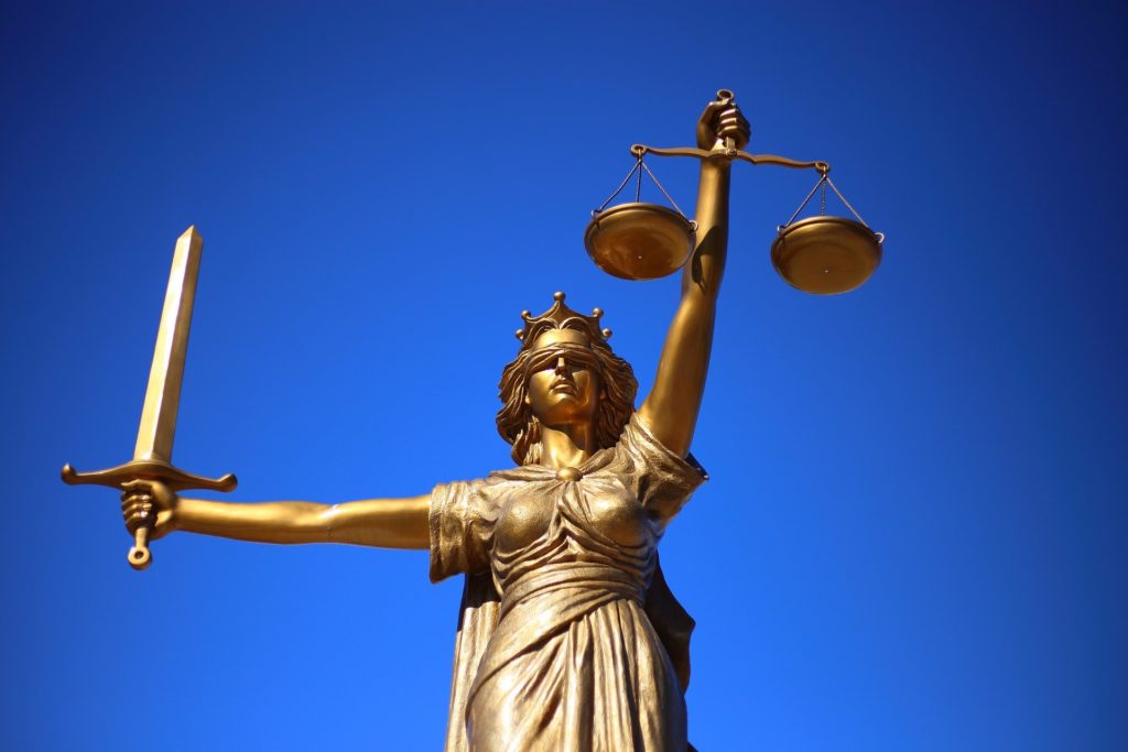 חוק ומשפט תמיס אלת הצדק במיתולוגיה היוונית